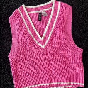 H&M pink vest